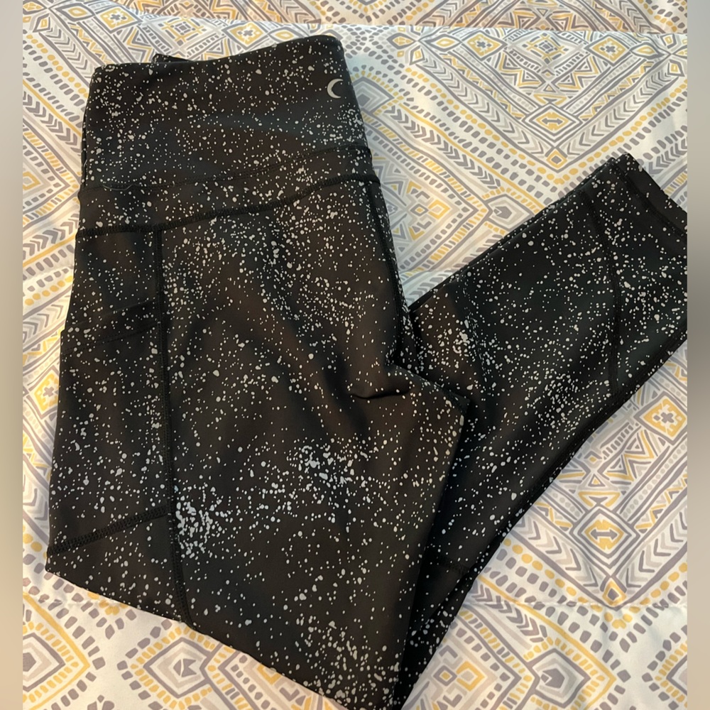 ZYIA Reflective Splatter Pocket Light n Tight Hi Rise 7/8